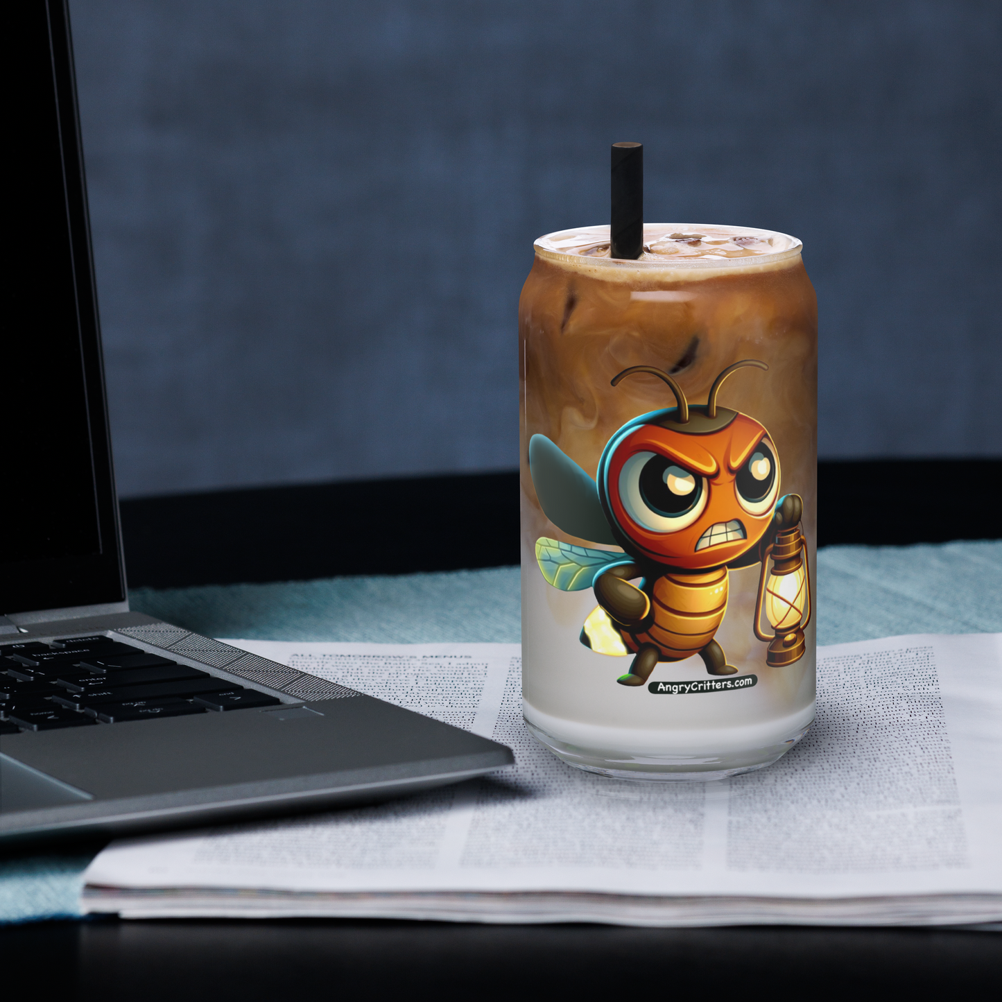 Angry Critters - Firefly with Lamp, Can-shaped glass